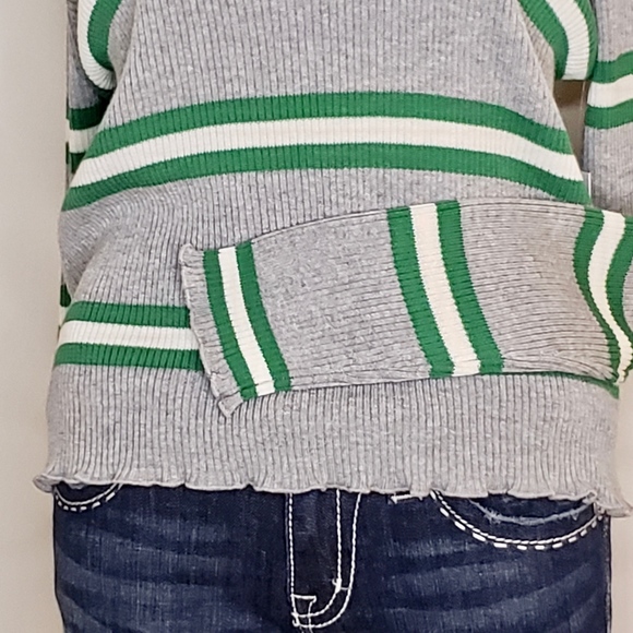 ❌DONATED❌ NWT Lightweight Sweater - Picture 6 of 6